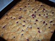 Kirschkuchen mit Makronenflecken - Rezept