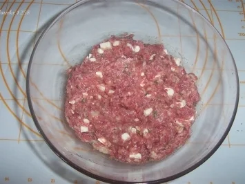 Schafskäsefrikadellen mit Rahmbohnen - Rezept - Bild Nr. 4