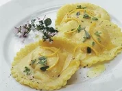 Ravioli mit Masacapone-Kürbis-Füllung - Rezept