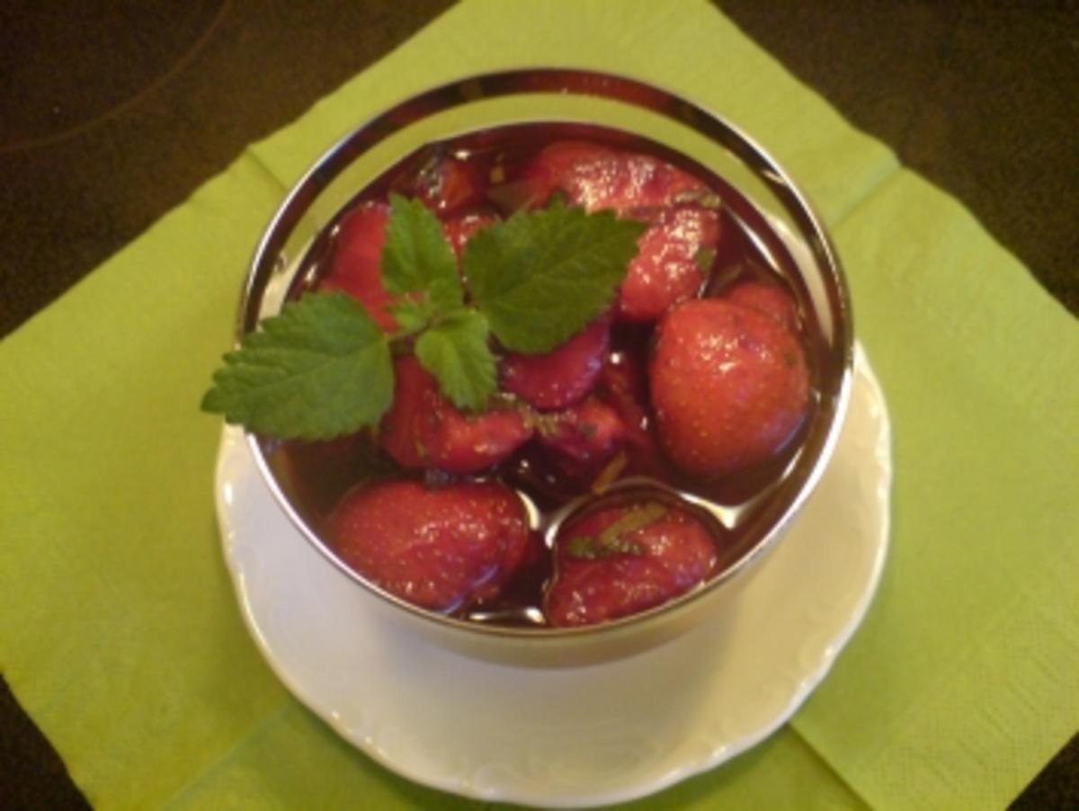 Erdbeeren in Rotwein - Rezept - Bild Nr. 5