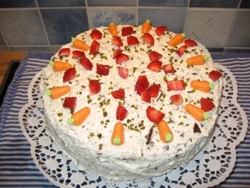 Rezept: Erdbeer-Schoko-Torte Bild Nr. 2 Erdbeer-Schoko-Torte - Rezept - Bild Nr. 2