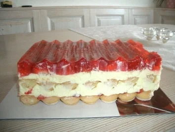 Erdbeerschnitten ohne backen - Rezept