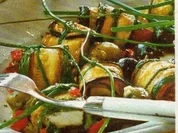 Zucchiniröllchen mit Feta - Rezept