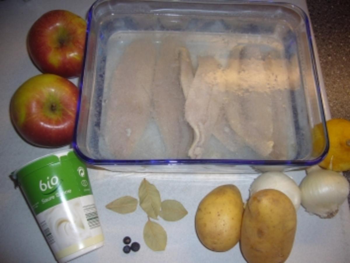 Kikis Matjessalat mit Äpfeln und Kartoffeln - Rezept - Bild Nr. 2