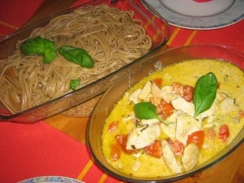 Barolonudeln mit Hähnchenbrust, an Tomaten Gorgonzolasauce - Rezept