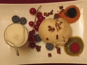 Erdbeer-Shortcake mit Vanilleeis - Rezept