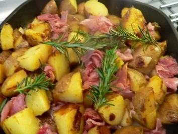 Rezept: Kräuterkartoffeln mit Schinken Kräuterkartoffeln mit Schinken - Rezept