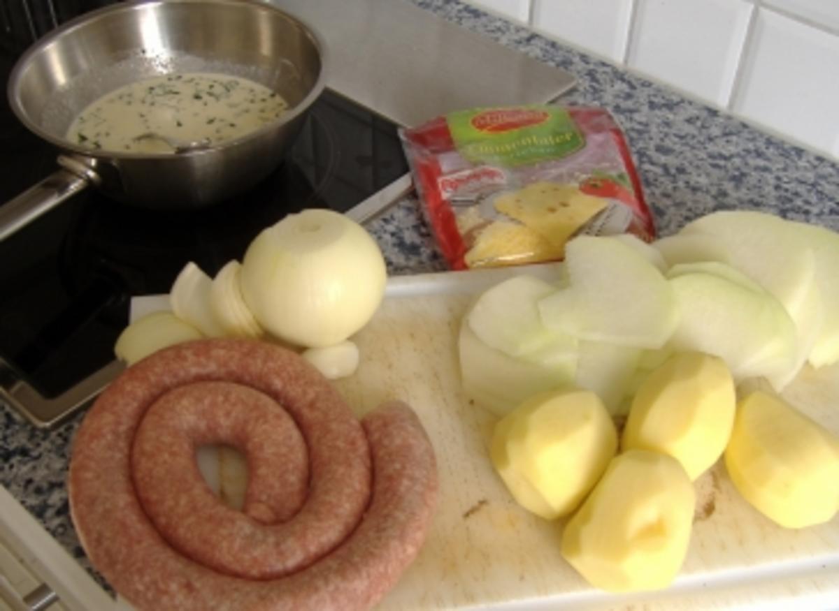 Kartoffel-Kohlrabi-Gratin mit frischer Bratwurst - Rezept - Bild Nr. 2