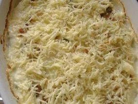 Kartoffel-Kohlrabi-Gratin mit frischer Bratwurst - Rezept - Bild Nr. 4