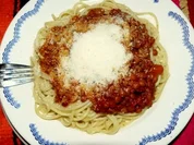 Pasta mit scharfer Linsen-Tomaten-Sosse - Rezept