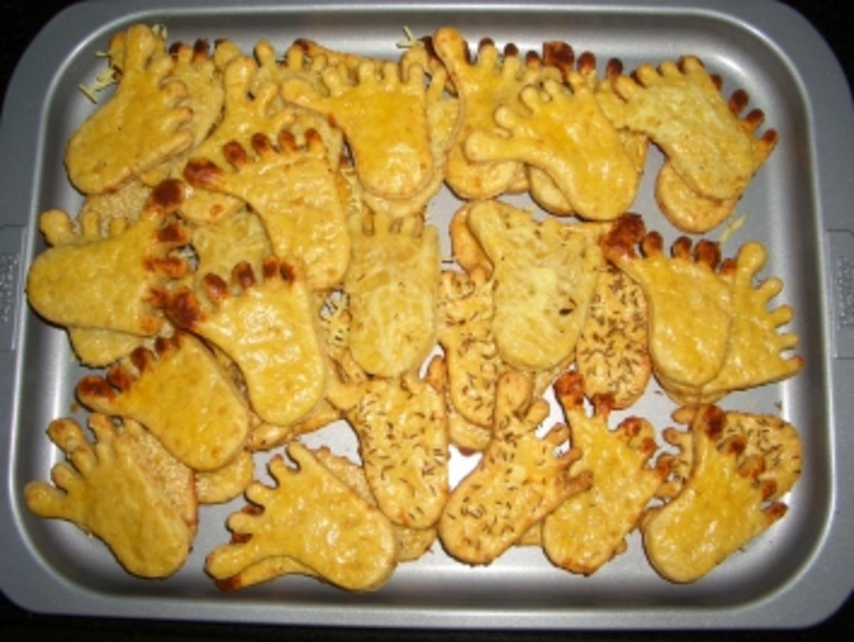 Kaesfuessle Aus Kaesemuerbteig - Rezept mit Bild - kochbar.de
