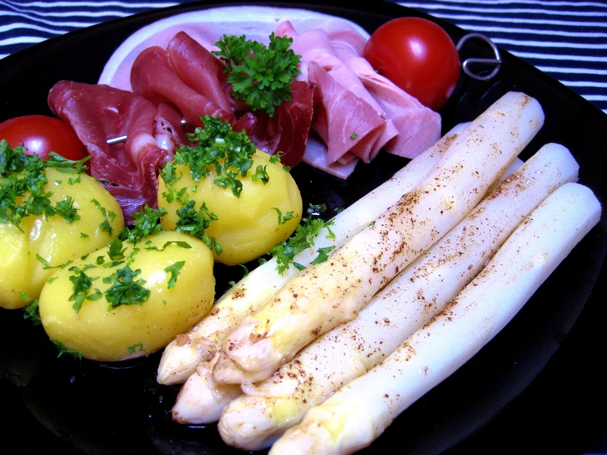 Spargel mit Butter ... - Rezept - Bild Nr. 57