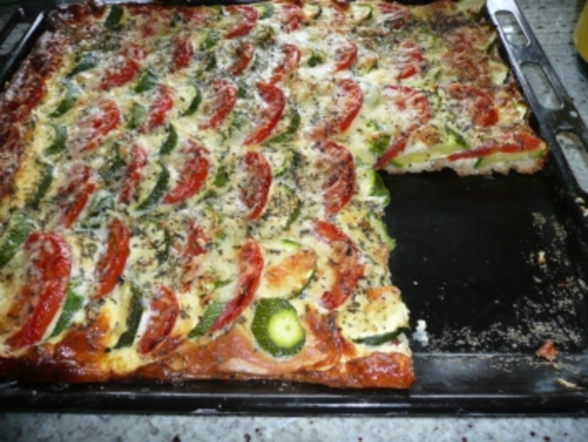 Zucchinikuchen mit Tomaten - Rezept - Bild Nr. 2