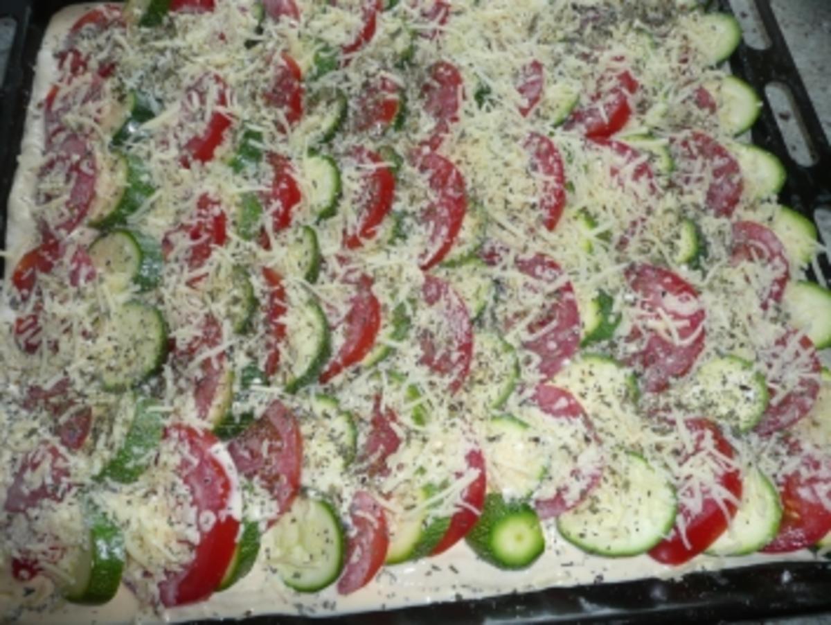 Zucchinikuchen mit Tomaten - Rezept - Bild Nr. 3