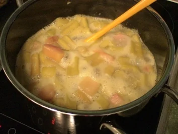 Rhabarber-Bananen-Pudding - Rezept