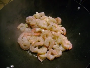 Pasta: Garnelen in Bärlauchreme mit Tagliatelle - Rezept - Bild Nr. 3