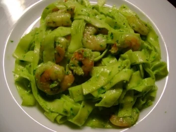 Pasta: Garnelen in Bärlauchreme mit Tagliatelle - Rezept - Bild Nr. 2