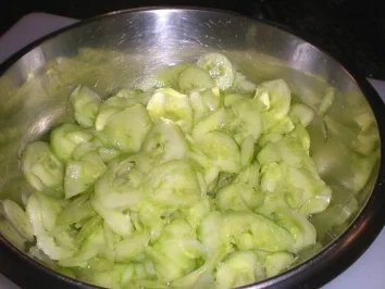 SALAT: Gurken Sommer-Lunch - Rezept