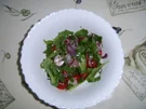 Rezept: Unkautsalat mit Tomate und Radieschen Unkautsalat mit Tomate und Radieschen - Rezept