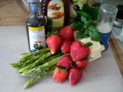 Spargel-Erdbeer-Salat - Rezept