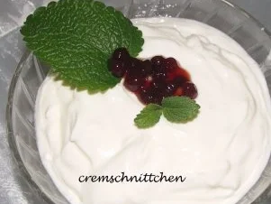 Rezept: Joghurtcreme Bild Nr. 2 Joghurtcreme - Rezept - Bild Nr. 2