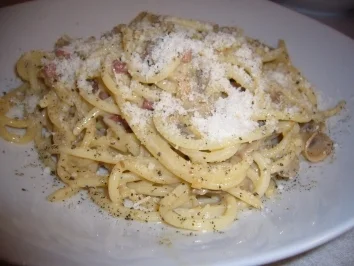 Makkaroni-Pfanne a´ la Carbonara - Rezept
