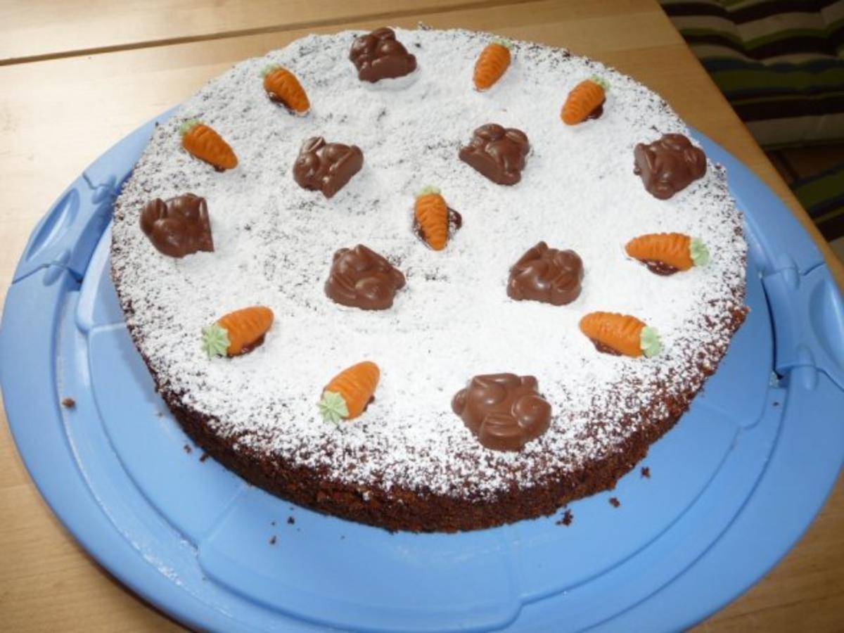 Karottenkuchen mit Zucker und Eier - Rezept mit Bild - kochbar.de