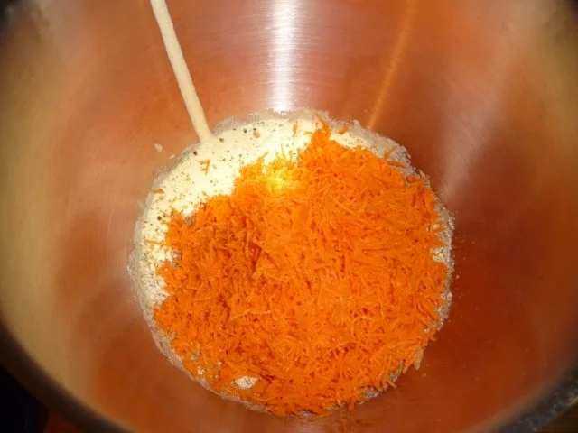 Karottenkuchen - Rezept - Bild Nr. 3