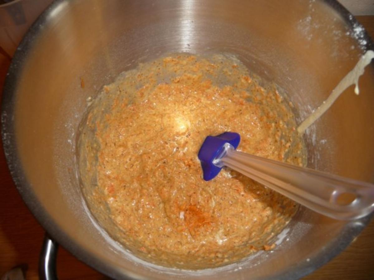Karottenkuchen - Rezept - Bild Nr. 4