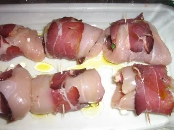 Hähnchenrolladen gefüllt mit Feta, Schinken und Salbei - Rezept - Bild Nr. 5