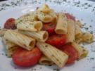 Sommerpasta mit Tomaten und Majoran - Rezept