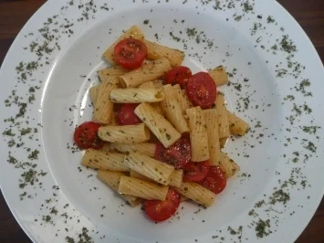 Sommerpasta mit Tomaten und Majoran - Rezept - Bild Nr. 2