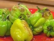 Gebratene scharfe Paprika (Dolmar) mit Meersalz - Rezept
