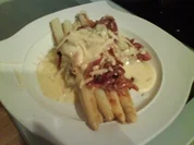 Spargel angebraten mit Parmaschinken - Rezept