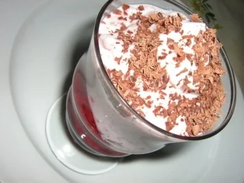 Rezept: Erdbeer- Becher Bild Nr. 9 Erdbeer- Becher - Rezept - Bild Nr. 9