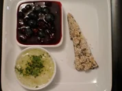 Blaubeergrütze dazu Sorbet an Knusperstreuselecken - Rezept