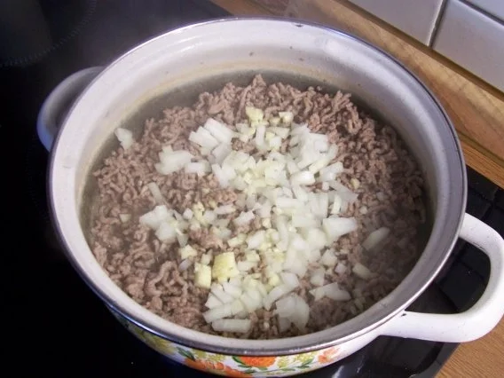 Hackfleischpfanne mit Sauerkraut - Rezept