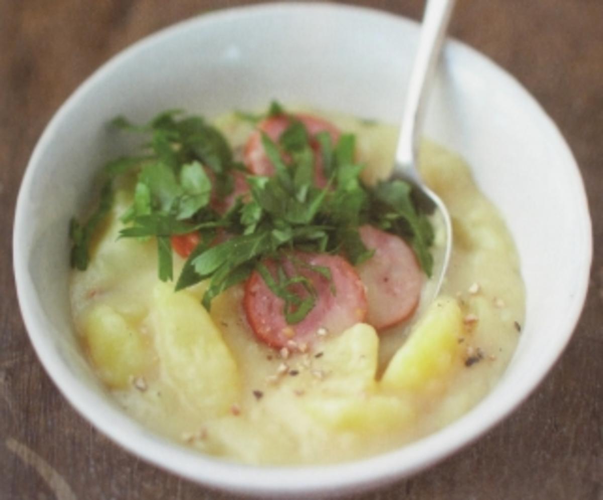 Saures Kartoffelgemüse mit Kochwurst - Rezept