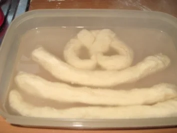 Rezept: Laugen-Kastanien Bild Nr. 5 Laugen-Kastanien - Rezept - Bild Nr. 5