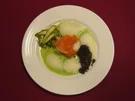 Spargel-Lachs-Lasagne mit Beluga-Linsen und Wasabischaum - Rezept