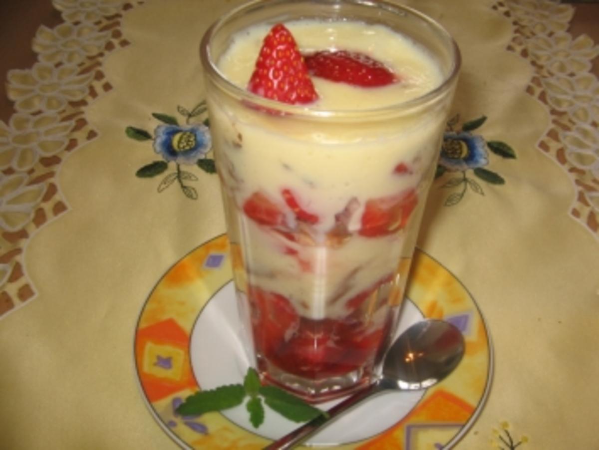 Bilder für Erdbeere-Vanille-Trifle - Rezept