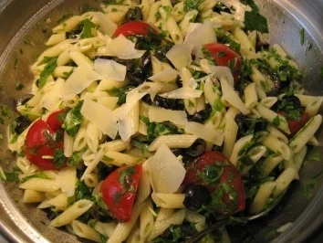 Nudelsalat - mal mediterran ... - Rezept - Bild Nr. 2