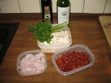 Spaghetti mit Sahnechampignons und getrockneten Tomaten - Rezept - Bild Nr. 2