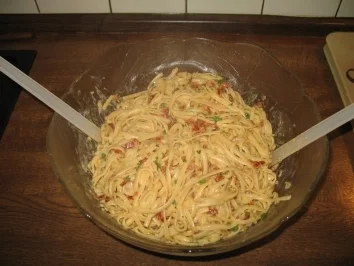 Spaghetti mit Sahnechampignons und getrockneten Tomaten - Rezept - Bild Nr. 7