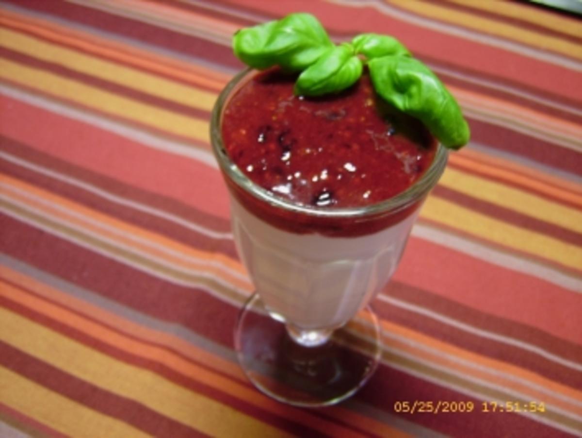 Schmand - Joghurt - Creme mit Frucht - Rezept - Bild Nr. 23