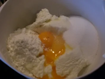 Rezept: * Kuchen * Käsekuchen mit Streuseln Bild Nr. 7 * Kuchen * Käsekuchen mit Streuseln - Rezept - Bild Nr. 7