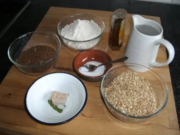 Rezept: Leinsamenbrot Bild Nr. 2 Leinsamenbrot - Rezept - Bild Nr. 2