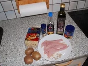 Putenstreifen asiatisch auf Mie-Nudeln und Kiwisoße - Rezept