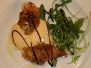 Seeteufelbäckchen im Parmaschinkenmantel an Tomatenpesto und Rosmarinpolenta - Rezept