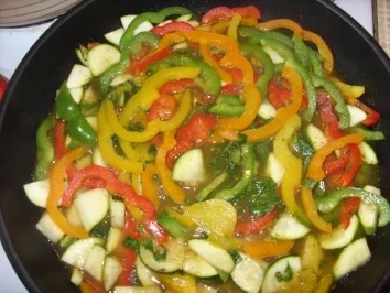 Linda´s Ruck-Zuck Gemüse-Nudelpfanne - Rezept - Bild Nr. 4